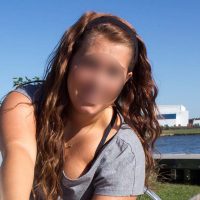 Plan cul sur Paris avec deux mecs chaud comme la braise