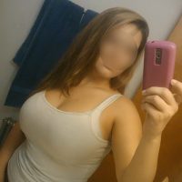 jeune femme pour plan cul gratuit a  Lamballe