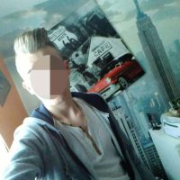 jeune homme de 18 ans de Sedan