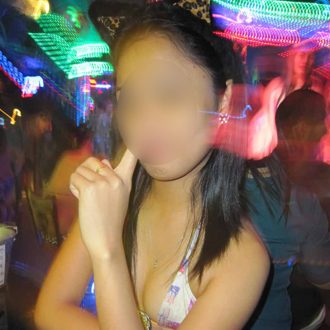 femme asiatique Rennes 