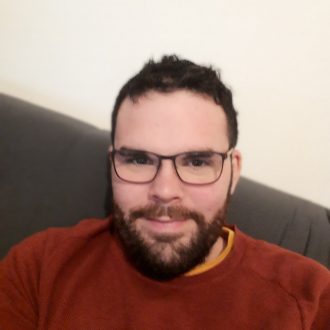 Jeune homme de La Rochelle cherche plancu avec femmes