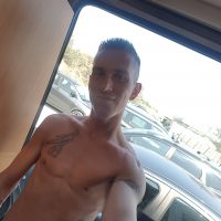 beau gosse de rivesaltes cherche planq