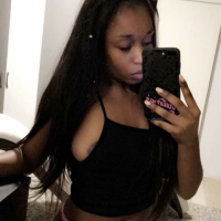 Jeune femme black sexy cherche rencontre sexe sur Grenoble