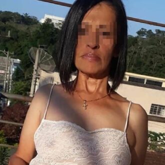 femme mure Nantes 