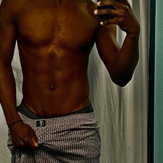 Hommes et Blacks, célibataires, Châteauroux cherchent plan sexe