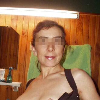 Femme mariée à Tourcoing cherche amant pour rencontre coquine discrète