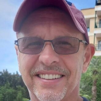 Homme 63 ans cherche rencontre douce et câline à Cestas en Gironde