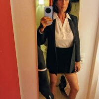 travesti cherche homme actif pour plan cul intense à Marseille