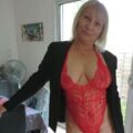 Cougar sexy en lingerie cherche plan coquin à Bordeaux