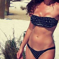 Femme sexy en maillot cherche plan cul à Biarritz