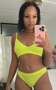 Je suis disponible pour tout rencontre coquines sans prise de tête Discretion totale.