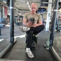 Homme musclé 52 ans cherche femme mariée chaude à Pornic pour plaisir intense