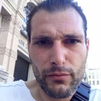 Homme cherche relation amoureuse et sexuelle avec femme pulpeuse à Lyon