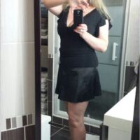 Femme mariée à Beauvais très chaude et soumise cherche hommes mûrs dominateurs pour baise hard en lieux publics