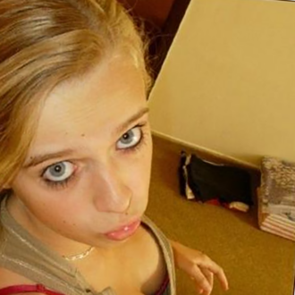 Coquine blonde d’Angoulême cherche plan cul réel avec homme malin et chaud