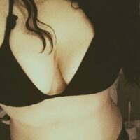 Femme de 27 ans à Marseille cherche rencontre coquine simple et fun