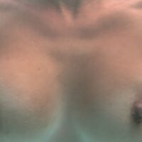 Femme de 38 ans à Angers cherche plan cul discret, derrière son côté sage