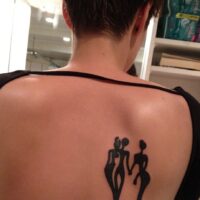 Femme gothique de 29 ans à Béziers cherche rencontre coquine sensuelle et respectueuse