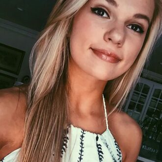 Jeune femme de 21 ans à Rennes cherche un plan cul pour vivre de nouvelles expériences