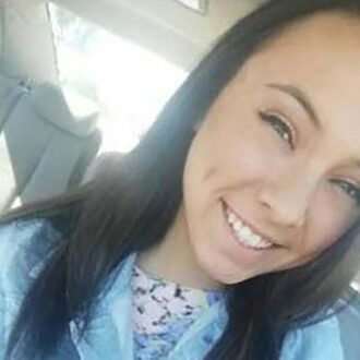 Jeune femme souriante à Pau cherche plan cul fun et sans prise de tête dans un style spontané