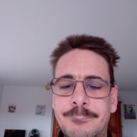 Homme cherche femme pour moments tendres et intimes à Valence