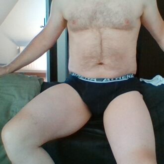 Homme célibataire 46 ans cherche rencontres coquines à Valenciennes