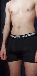 plan cul à Versailles avec jeune homme 25 ans motivé et mobile