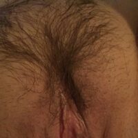 Femme brune curieuse à La Rochelle cherche rencontre intime pour tester de nouvelles expériences avec un homme