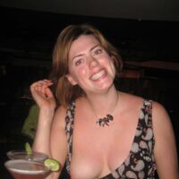 Femme célibataire à Béziers cherche plan cul discret et sans chichi avec homme respectueux