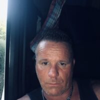 Michael, 51 ans, cherche femme de 60 ans et plus à Lille pour relation charnelle