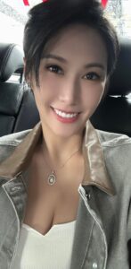 Jeune femme franco japonaise Annecy cherche homme mûr généreux rencontre douce et sensuelle