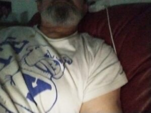 Homme 60 ans cherche femme soumise discrète à Toulouse