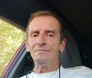 Homme 64 ans cherche dame à Aubagne rencontre douce