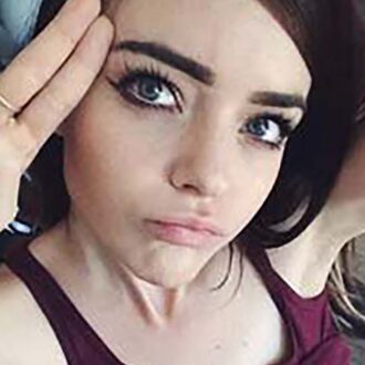 Etudiante 20 ans à Bordeaux pour rencontre adulte chill