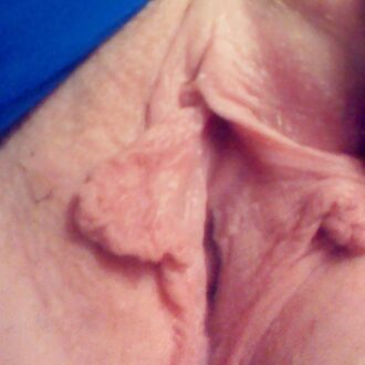 Femme 28 ans à Bayonne Lahonce pour plan cul cherchant homme pour cunnilingus et levrette