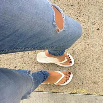 femme Épinal pieds mis en avant pour rencontre fetichisme pied homme