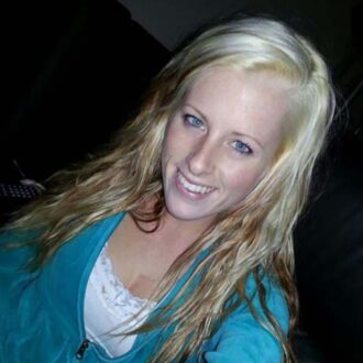 plan cul paris pauline blonde yeux 